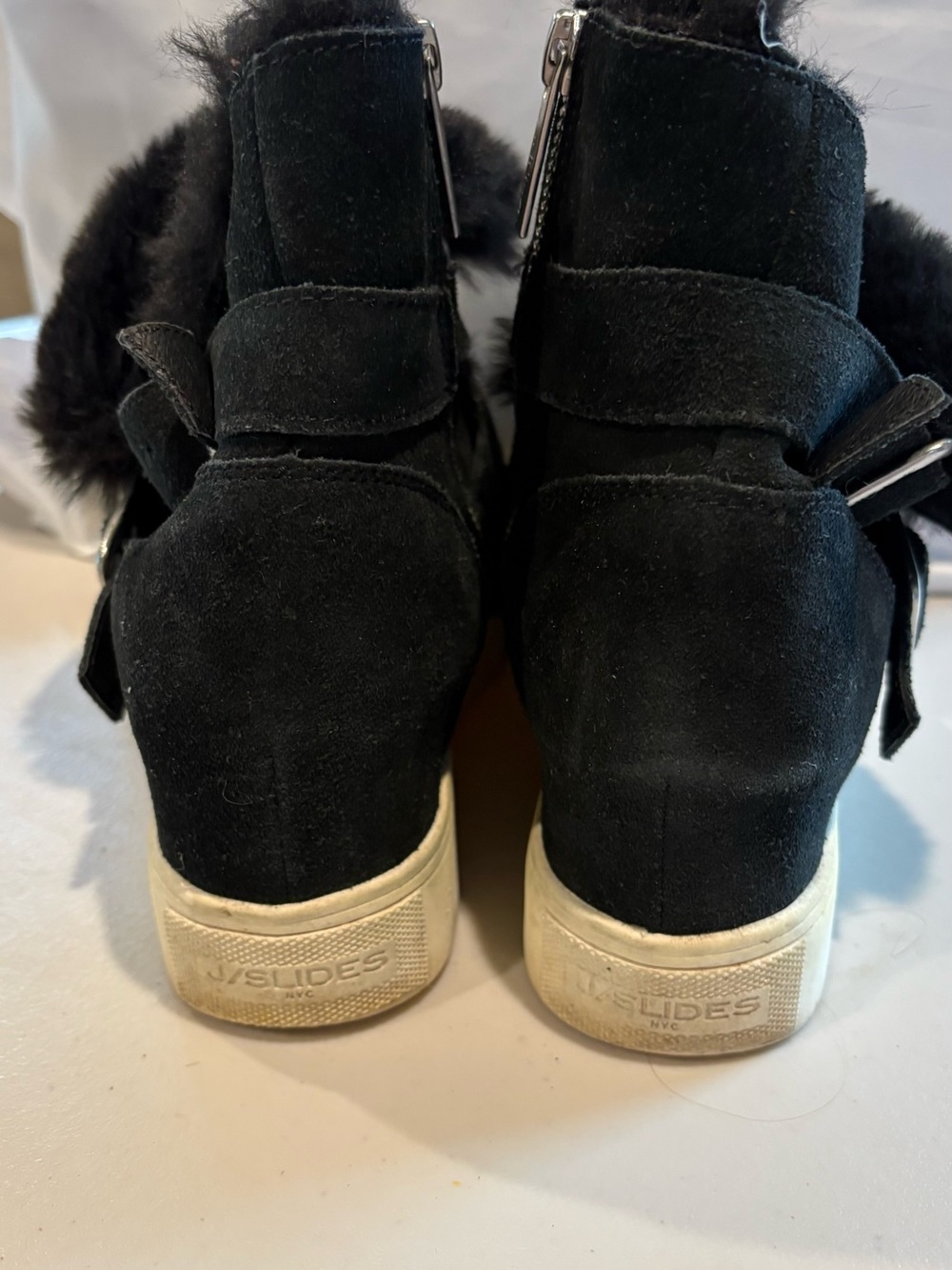 J/Slides Wells boots - faux fur botties in black. Size 7.5 - Picture 12 of 15